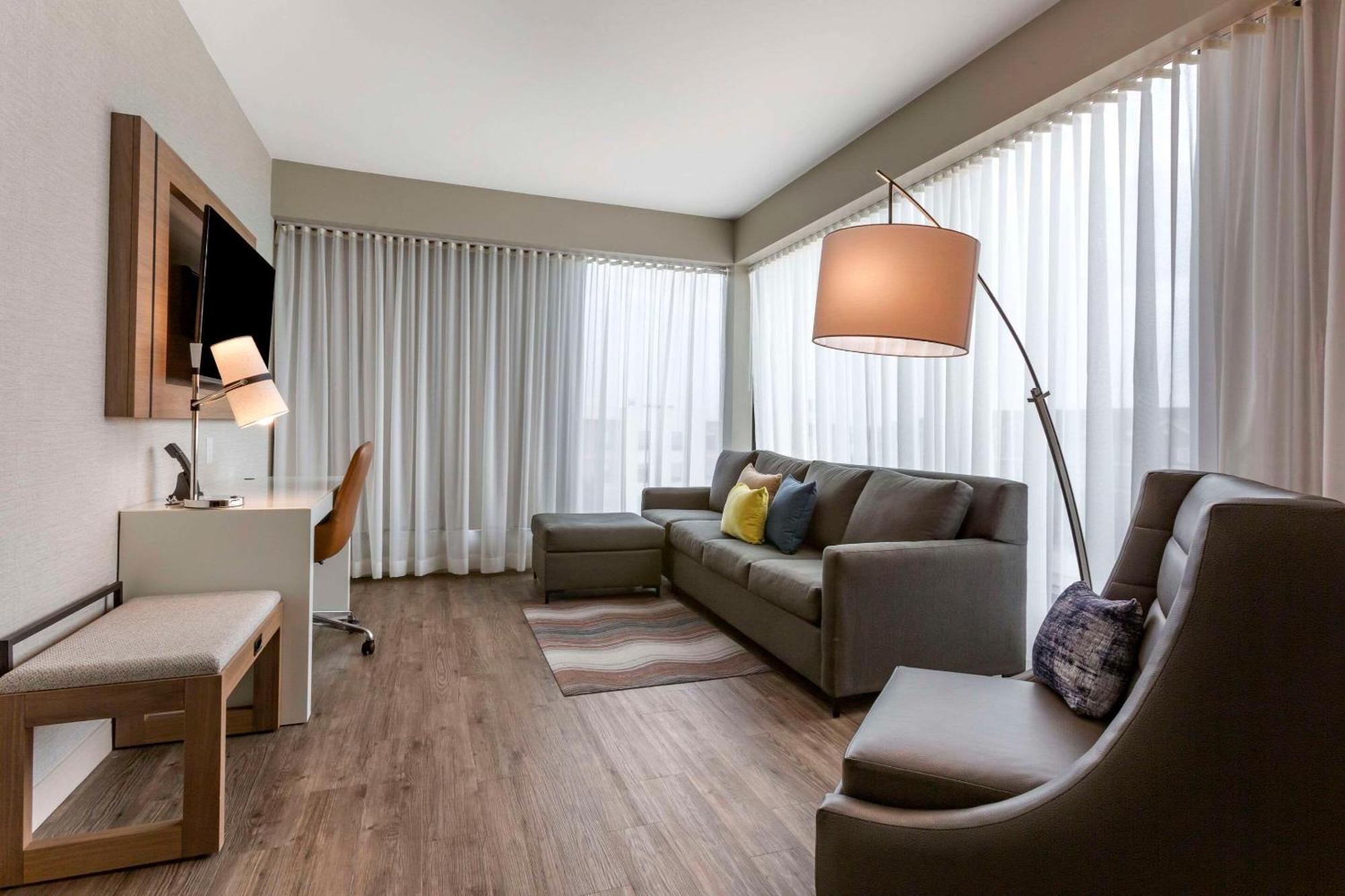 Cambria Hotel Austin Airport Dış mekan fotoğraf